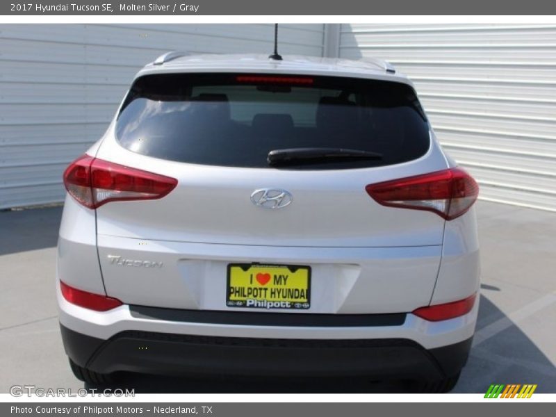 Molten Silver / Gray 2017 Hyundai Tucson SE