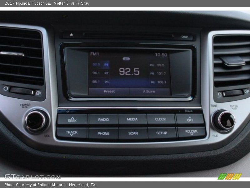 Molten Silver / Gray 2017 Hyundai Tucson SE