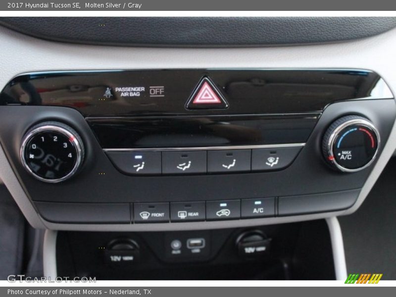 Molten Silver / Gray 2017 Hyundai Tucson SE