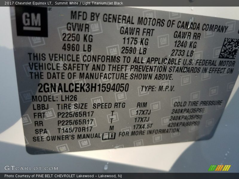 Summit White / Light Titanium/Jet Black 2017 Chevrolet Equinox LT