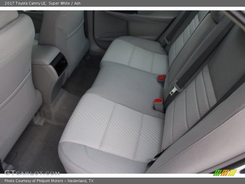 Super White / Ash 2017 Toyota Camry LE