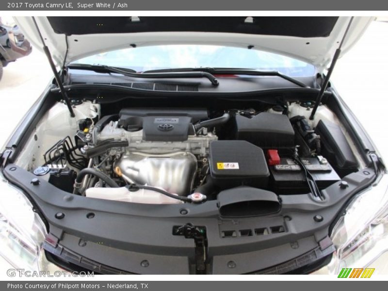 Super White / Ash 2017 Toyota Camry LE
