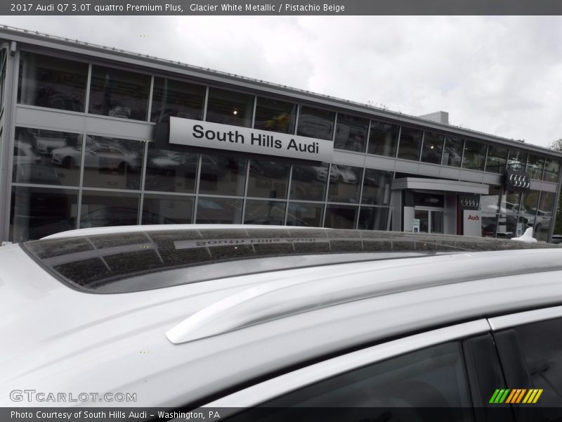 Glacier White Metallic / Pistachio Beige 2017 Audi Q7 3.0T quattro Premium Plus