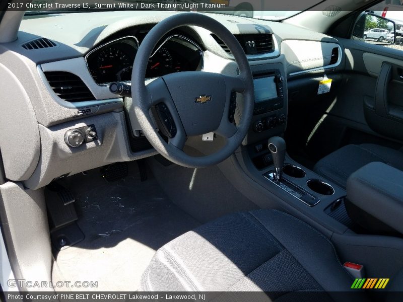 Summit White / Dark Titanium/Light Titanium 2017 Chevrolet Traverse LS