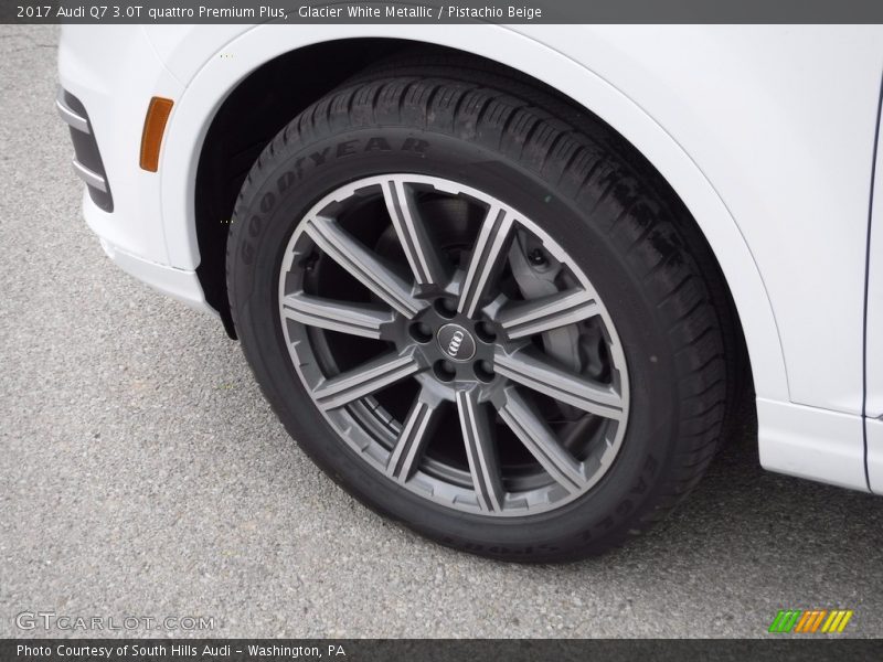 Glacier White Metallic / Pistachio Beige 2017 Audi Q7 3.0T quattro Premium Plus