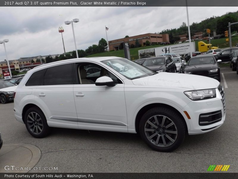 Glacier White Metallic / Pistachio Beige 2017 Audi Q7 3.0T quattro Premium Plus