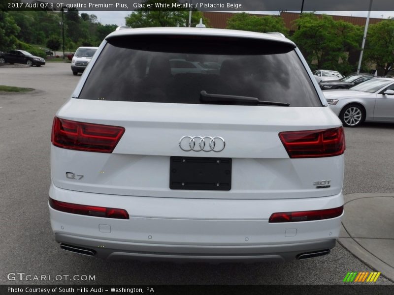 Glacier White Metallic / Pistachio Beige 2017 Audi Q7 3.0T quattro Premium Plus