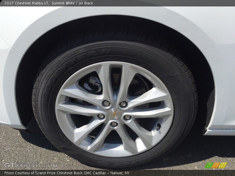 Summit White / Jet Black 2017 Chevrolet Malibu LT