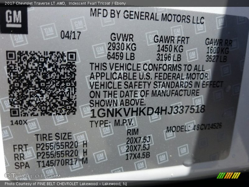 Iridescent Pearl Tricoat / Ebony 2017 Chevrolet Traverse LT AWD