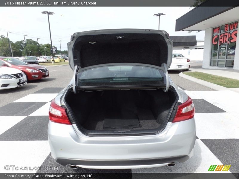 Brilliant Silver / Charcoal 2016 Nissan Altima 2.5 SL