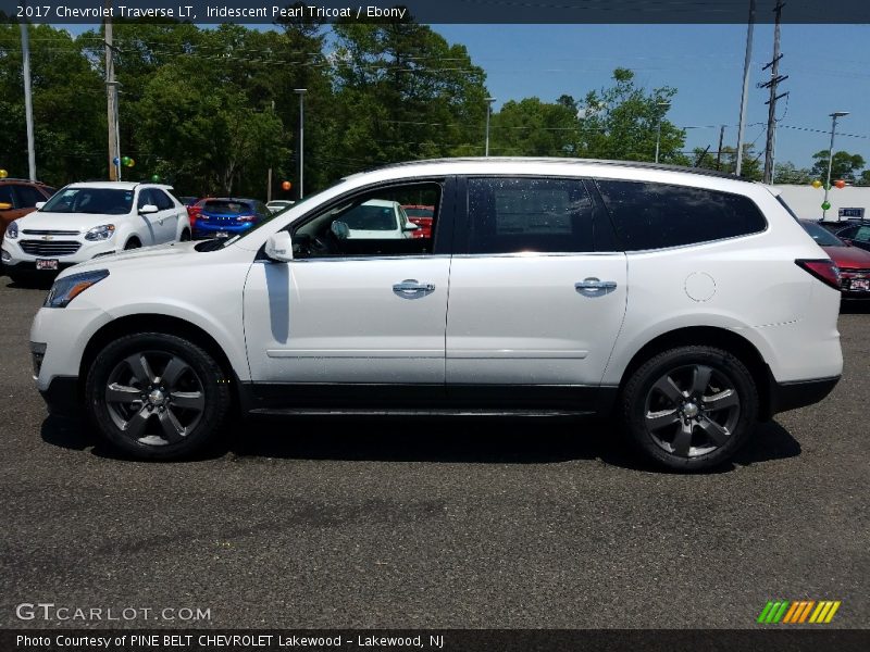 Iridescent Pearl Tricoat / Ebony 2017 Chevrolet Traverse LT