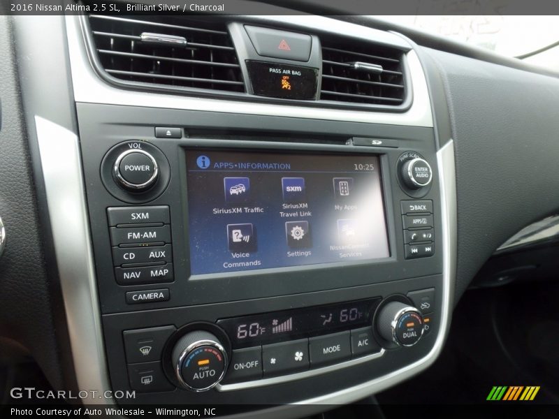 Brilliant Silver / Charcoal 2016 Nissan Altima 2.5 SL