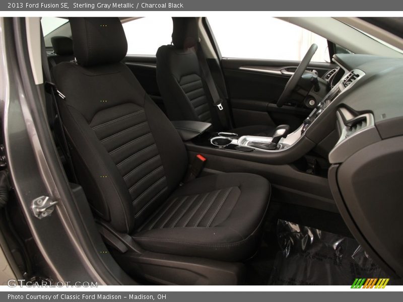Sterling Gray Metallic / Charcoal Black 2013 Ford Fusion SE