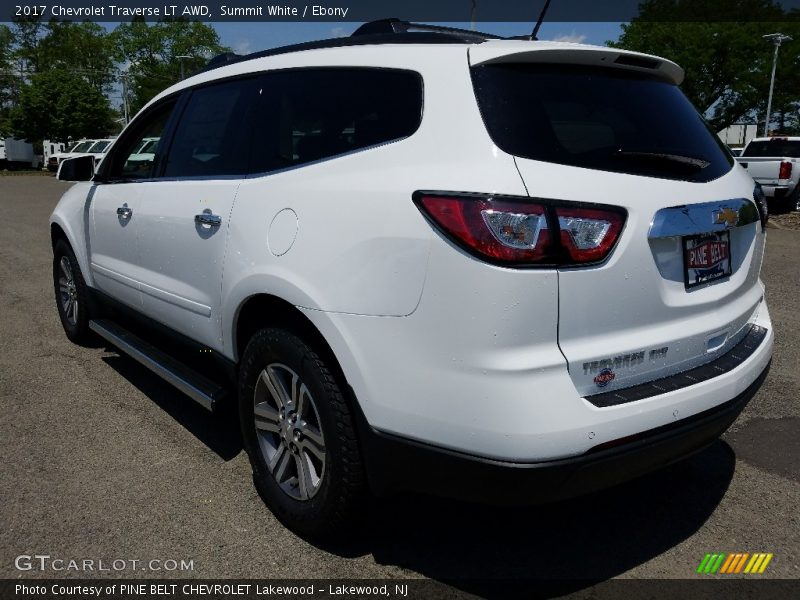 Summit White / Ebony 2017 Chevrolet Traverse LT AWD