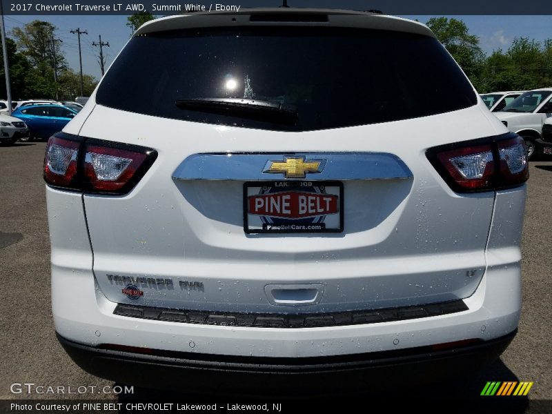 Summit White / Ebony 2017 Chevrolet Traverse LT AWD