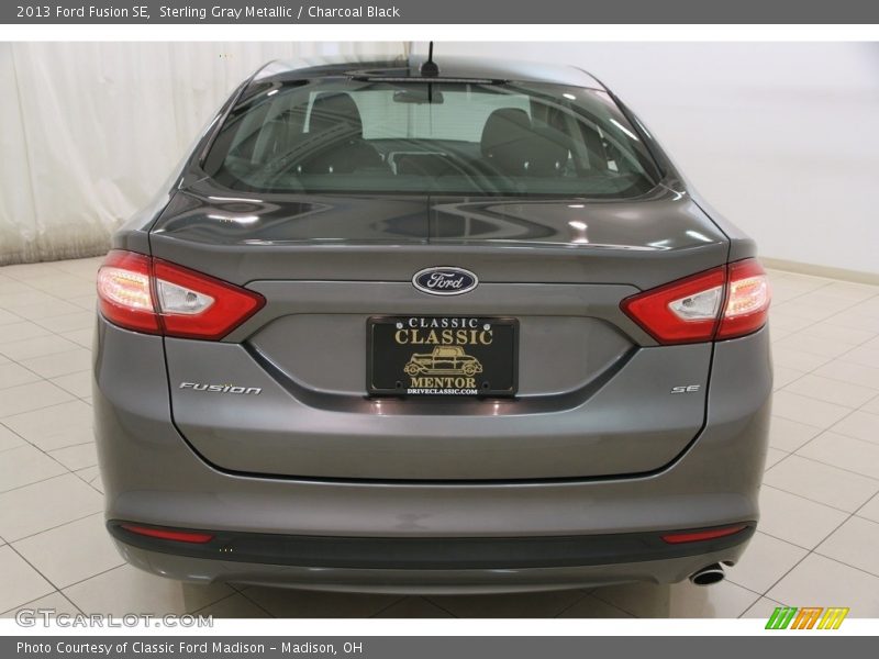 Sterling Gray Metallic / Charcoal Black 2013 Ford Fusion SE