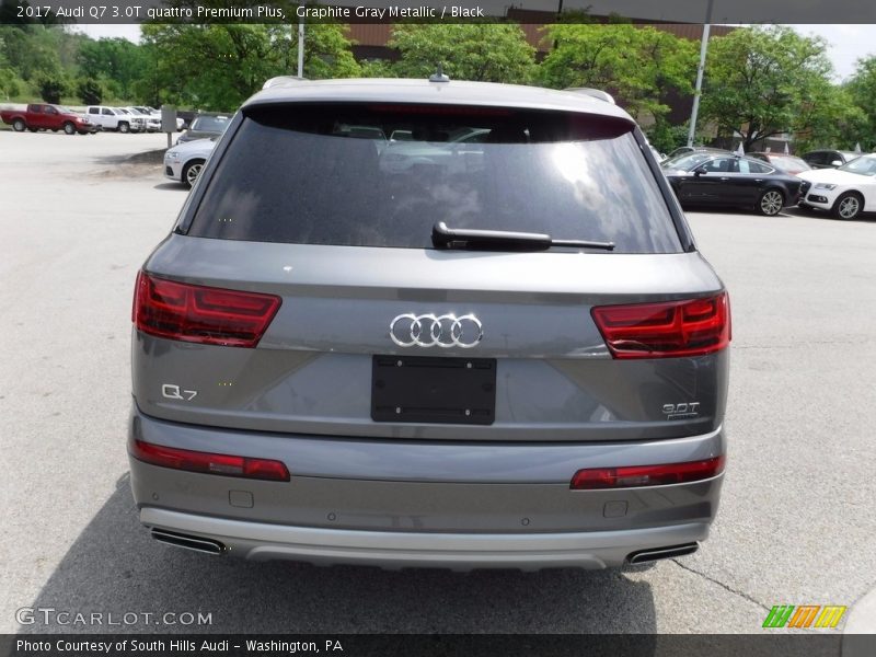 Graphite Gray Metallic / Black 2017 Audi Q7 3.0T quattro Premium Plus