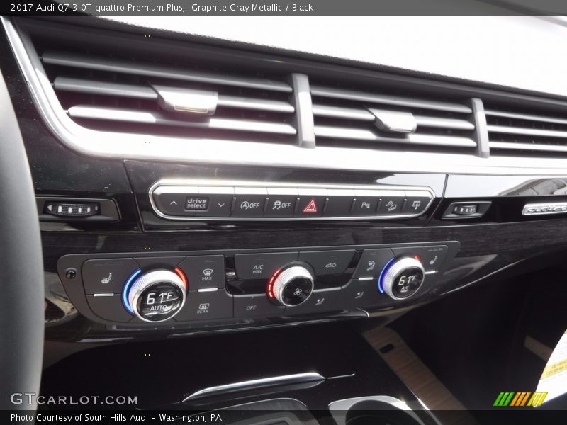 Graphite Gray Metallic / Black 2017 Audi Q7 3.0T quattro Premium Plus