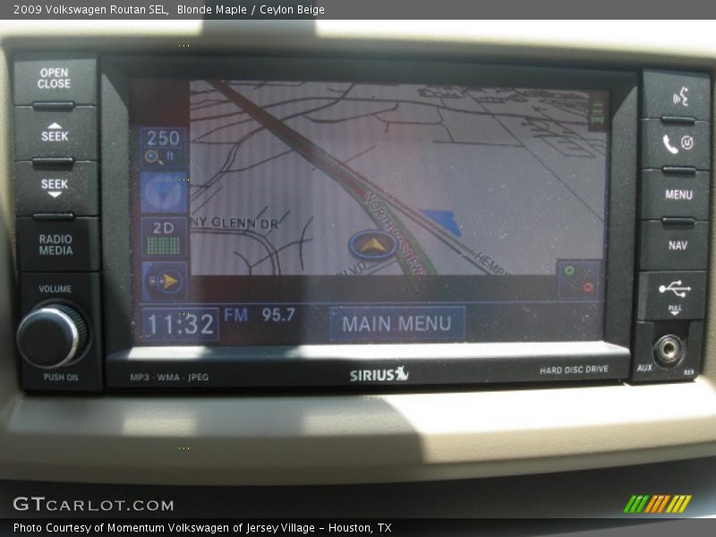 Blonde Maple / Ceylon Beige 2009 Volkswagen Routan SEL