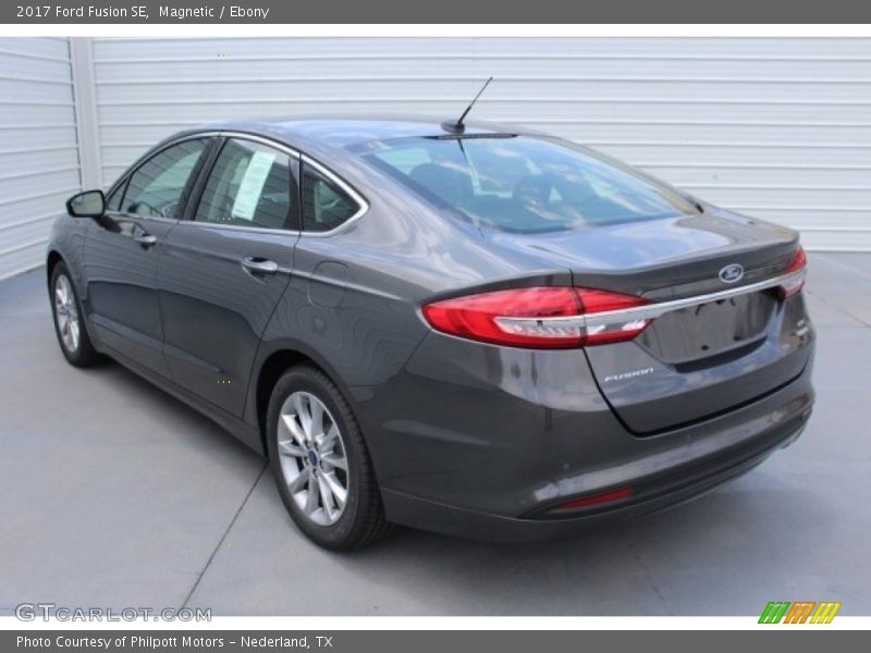 Magnetic / Ebony 2017 Ford Fusion SE