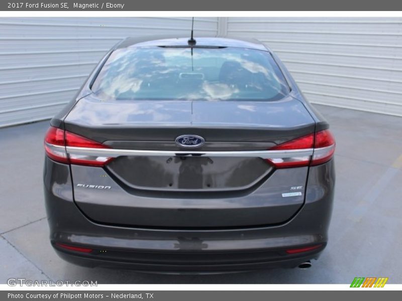 Magnetic / Ebony 2017 Ford Fusion SE