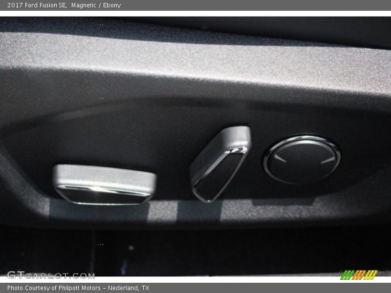 Magnetic / Ebony 2017 Ford Fusion SE