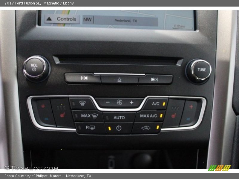 Magnetic / Ebony 2017 Ford Fusion SE