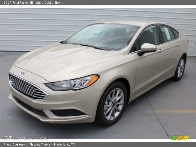 White Gold / Ebony 2017 Ford Fusion SE