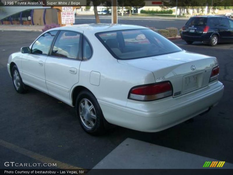 Super White / Beige 1996 Toyota Avalon XL