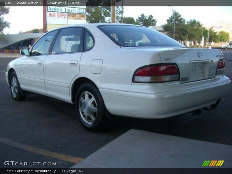 Super White / Beige 1996 Toyota Avalon XL