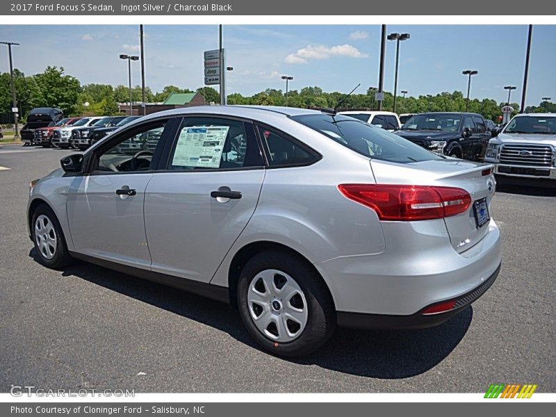 Ingot Silver / Charcoal Black 2017 Ford Focus S Sedan