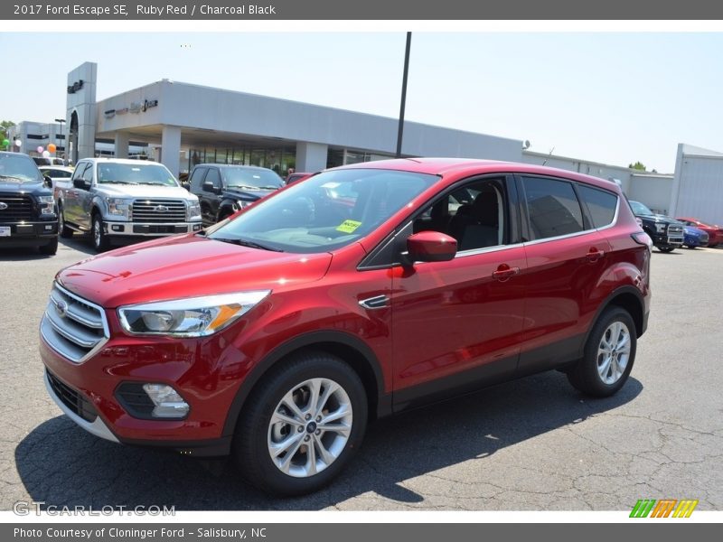 Ruby Red / Charcoal Black 2017 Ford Escape SE