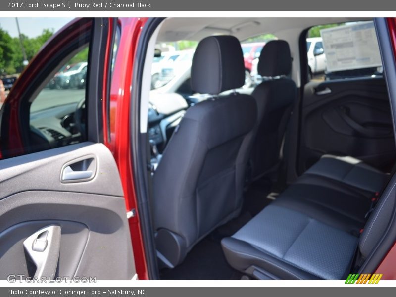 Ruby Red / Charcoal Black 2017 Ford Escape SE