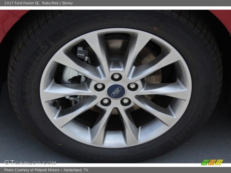 Ruby Red / Ebony 2017 Ford Fusion SE