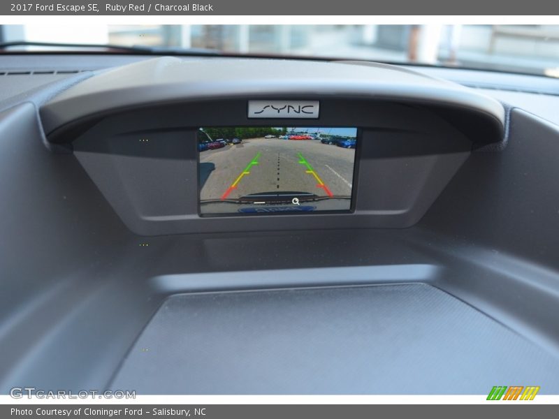 Ruby Red / Charcoal Black 2017 Ford Escape SE