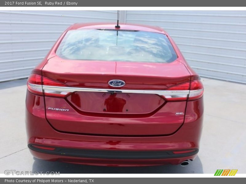 Ruby Red / Ebony 2017 Ford Fusion SE