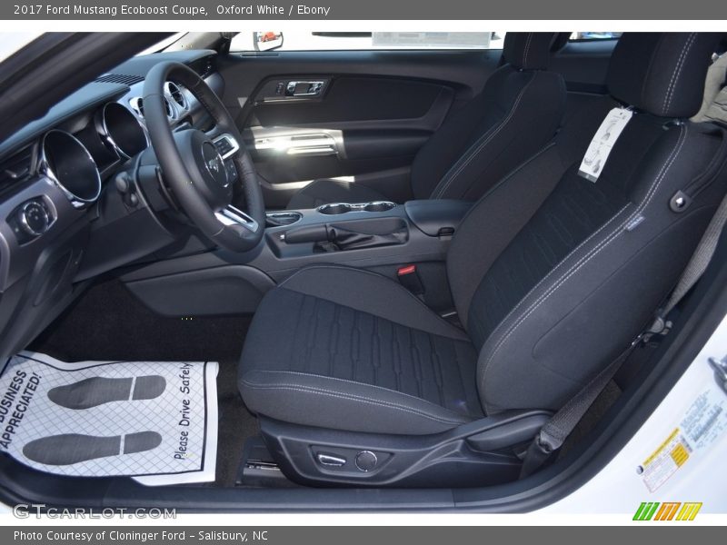 Oxford White / Ebony 2017 Ford Mustang Ecoboost Coupe