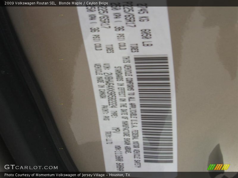 Blonde Maple / Ceylon Beige 2009 Volkswagen Routan SEL