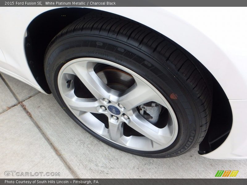 White Platinum Metallic / Charcoal Black 2015 Ford Fusion SE