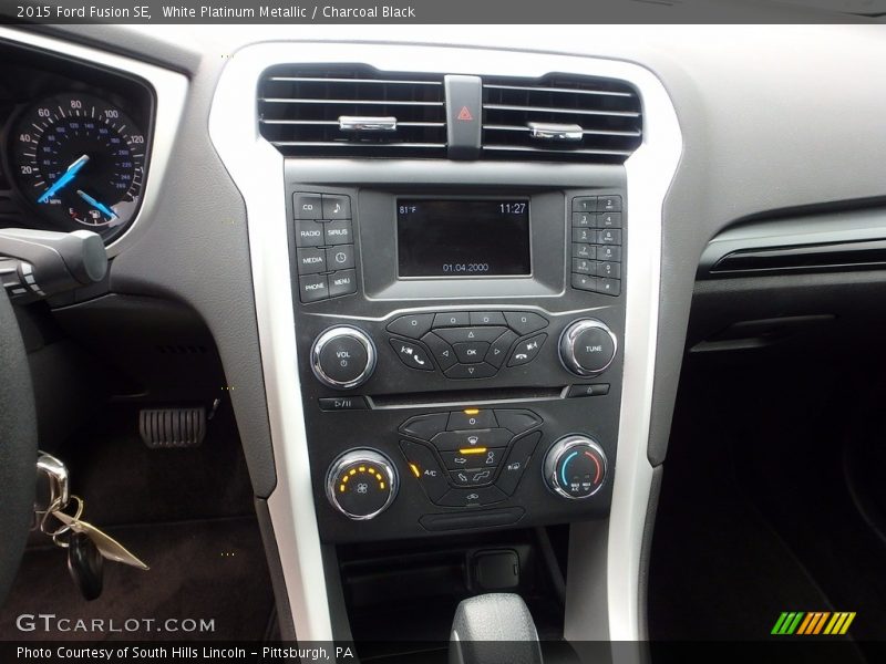 White Platinum Metallic / Charcoal Black 2015 Ford Fusion SE