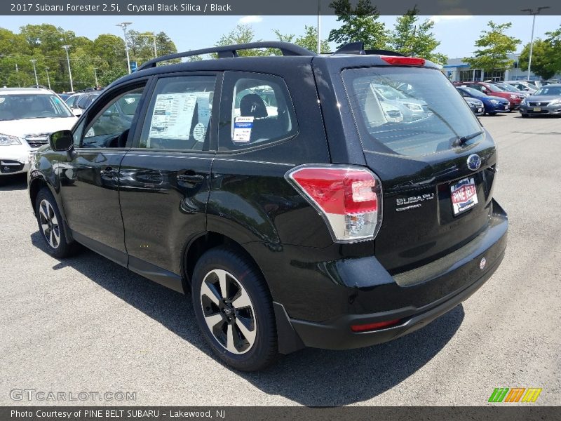 Crystal Black Silica / Black 2017 Subaru Forester 2.5i