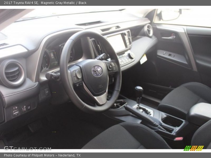 Magnetic Gray Metallic / Black 2017 Toyota RAV4 SE
