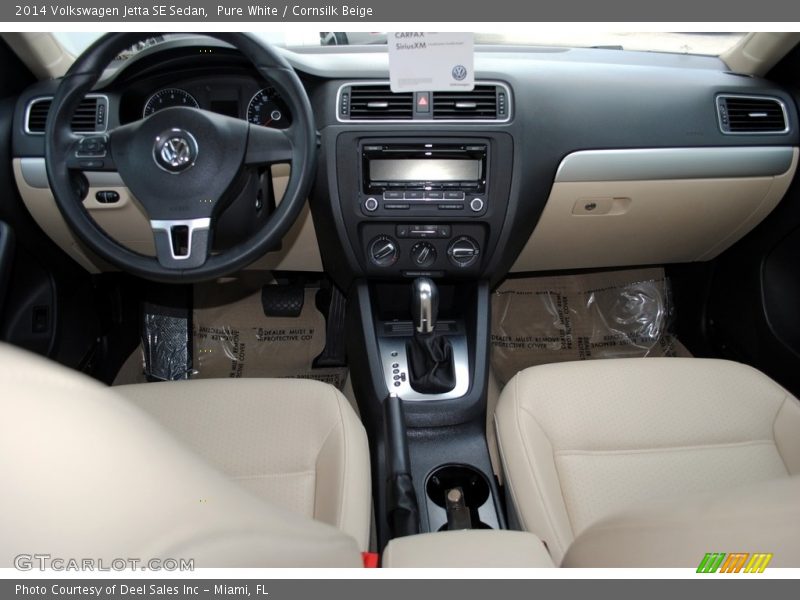 Pure White / Cornsilk Beige 2014 Volkswagen Jetta SE Sedan