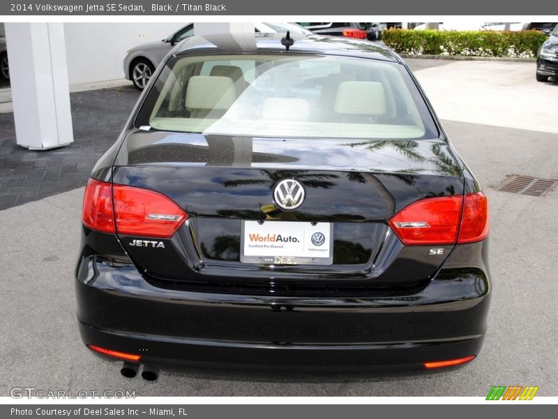 Black / Titan Black 2014 Volkswagen Jetta SE Sedan