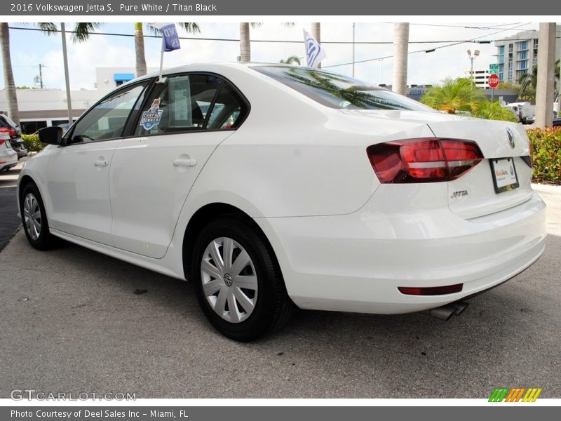 Pure White / Titan Black 2016 Volkswagen Jetta S