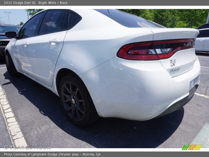 Bright White / Black 2015 Dodge Dart SE