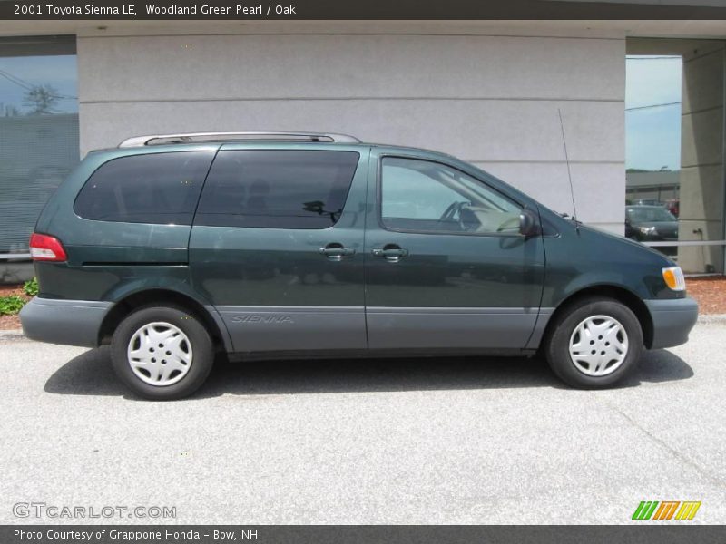 Woodland Green Pearl / Oak 2001 Toyota Sienna LE