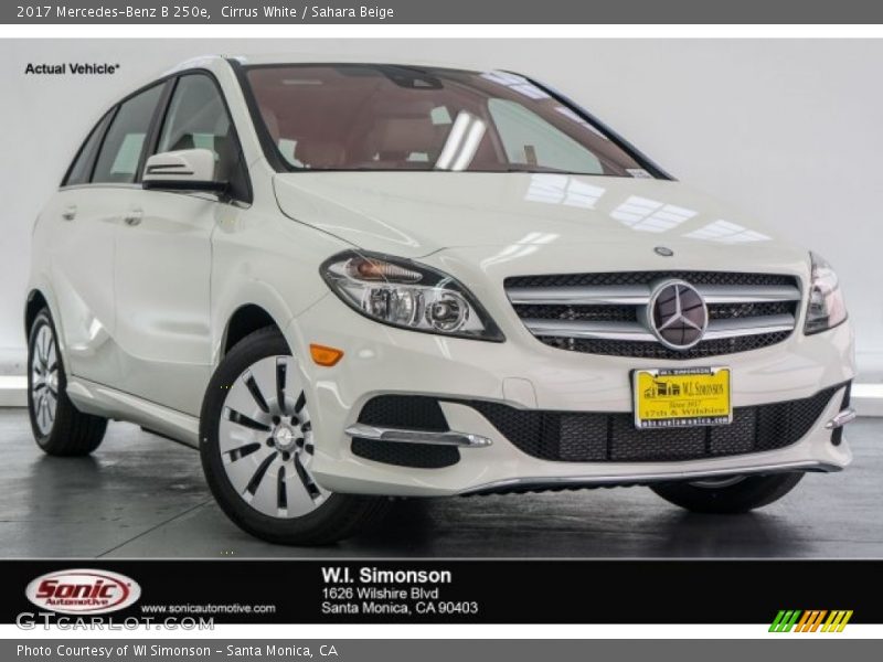Cirrus White / Sahara Beige 2017 Mercedes-Benz B 250e