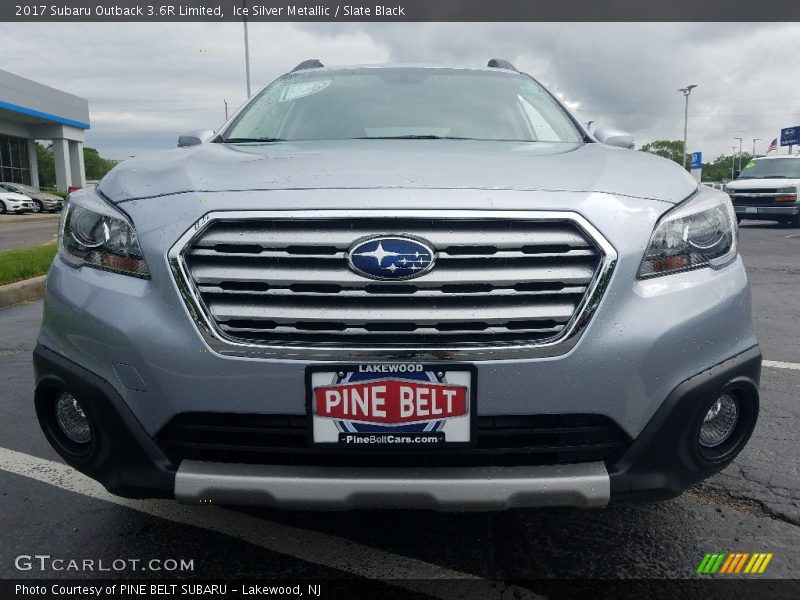 Ice Silver Metallic / Slate Black 2017 Subaru Outback 3.6R Limited