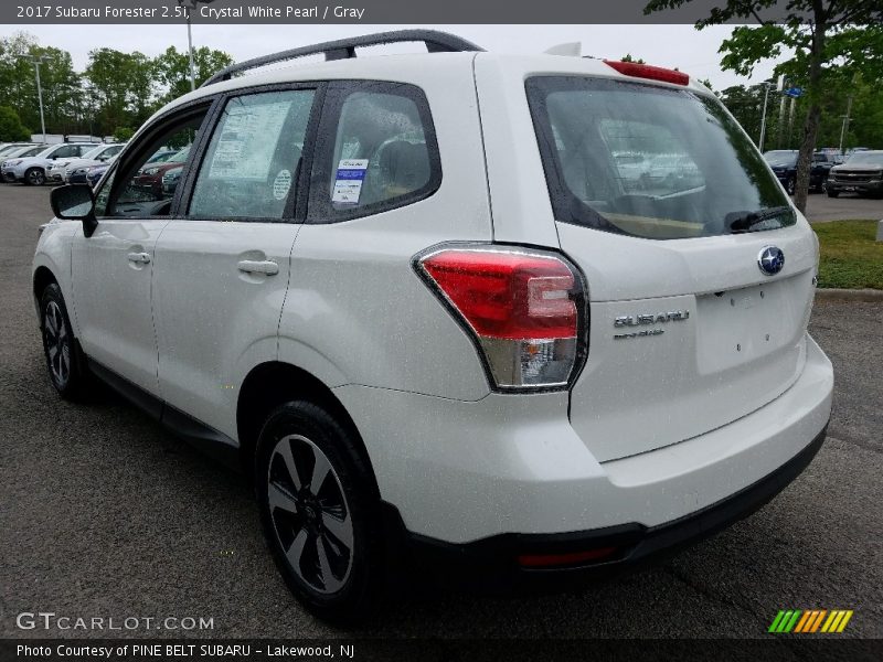 Crystal White Pearl / Gray 2017 Subaru Forester 2.5i